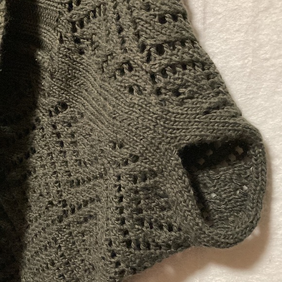 H&M Acrylic Open Knit/Crochet Shrug/Cardigan X-Small/Small - Picture 4 of 13